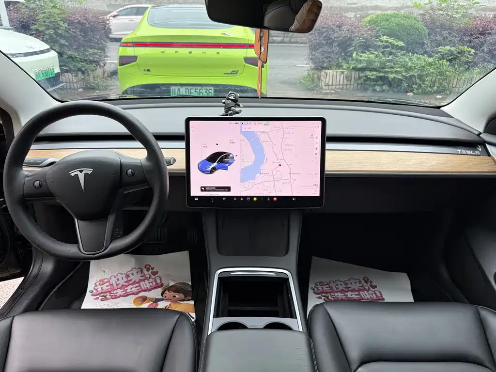 Tesla Model 3 2021 3D1