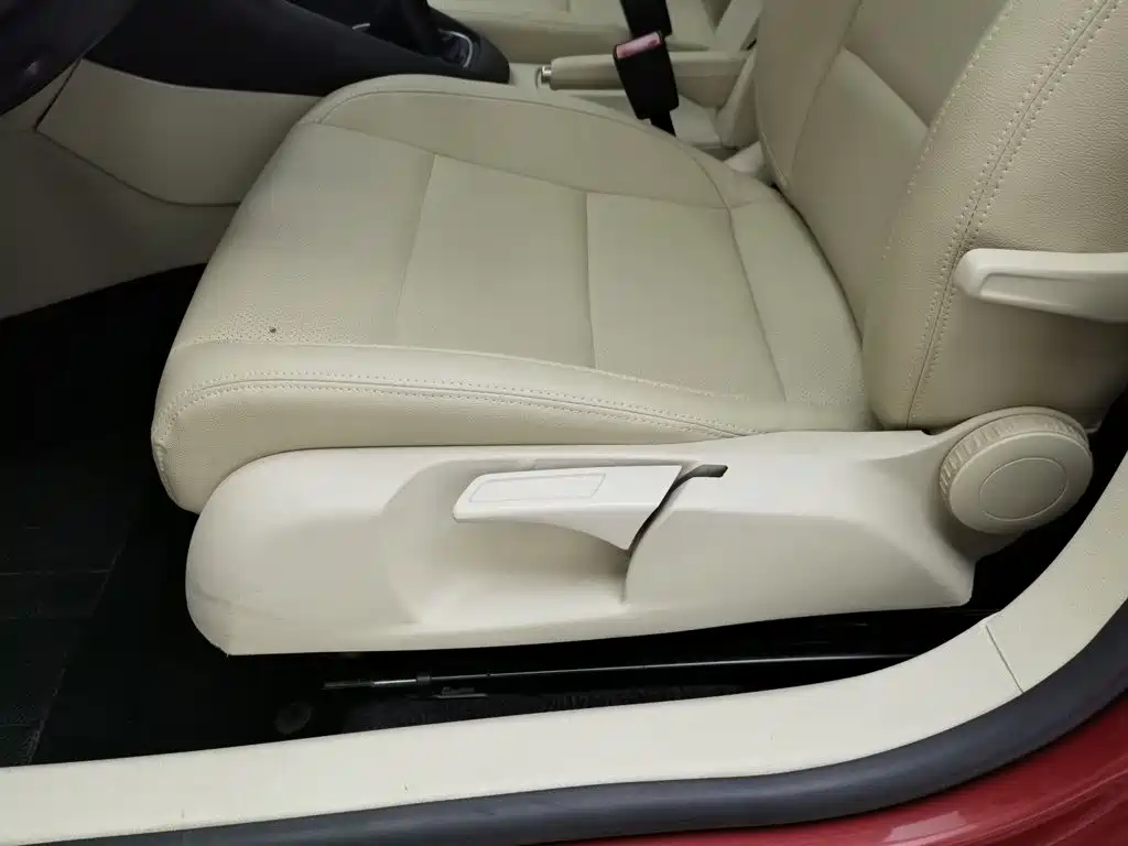 Volkswagen Golf — миниатюра 20