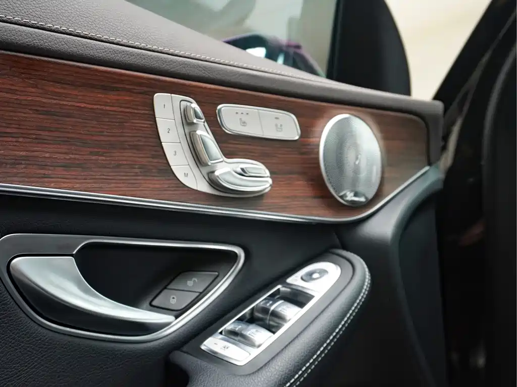 Mercedes-Benz GLC — миниатюра 11
