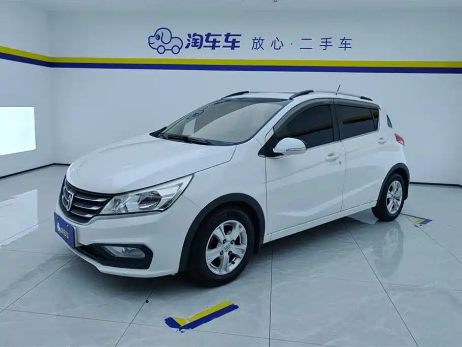 Baojun 310 2017