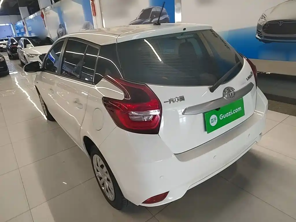 Toyota Vios FS — миниатюра 5