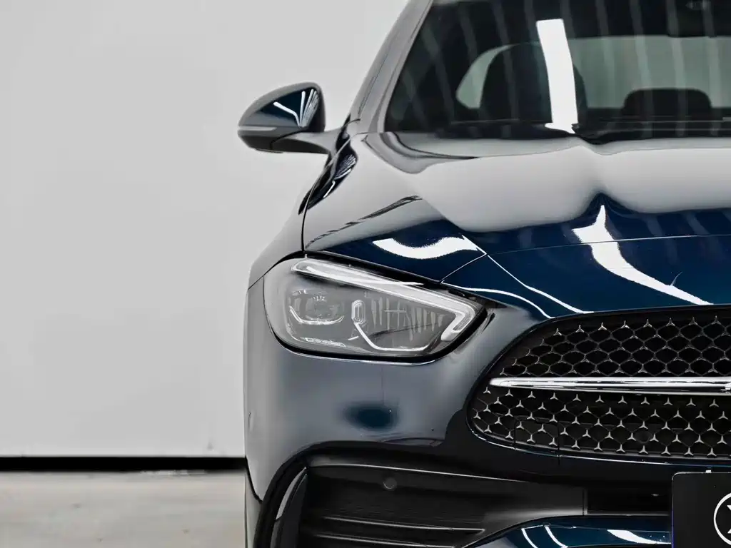Mercedes-Benz C-Class — миниатюра 4
