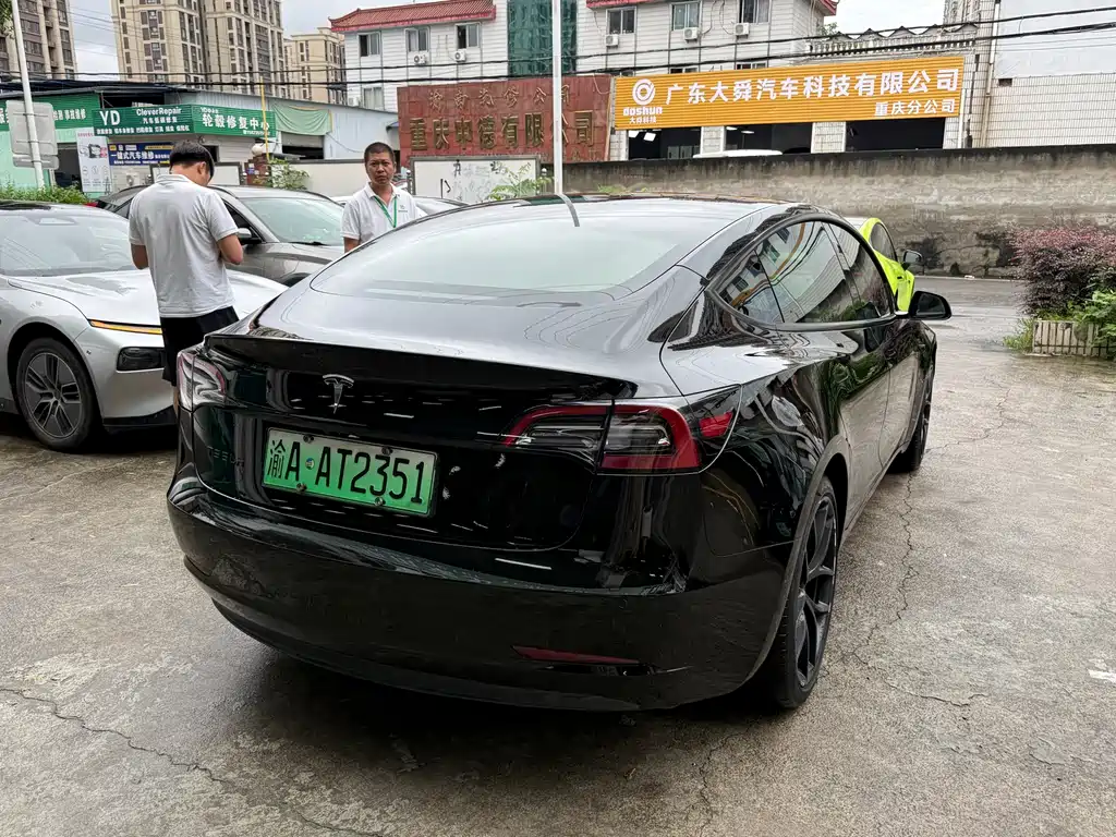 Tesla Model 3 2021 3D1