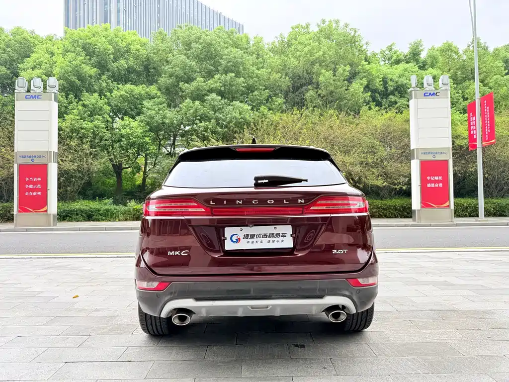 Lincoln MKC — миниатюра 7