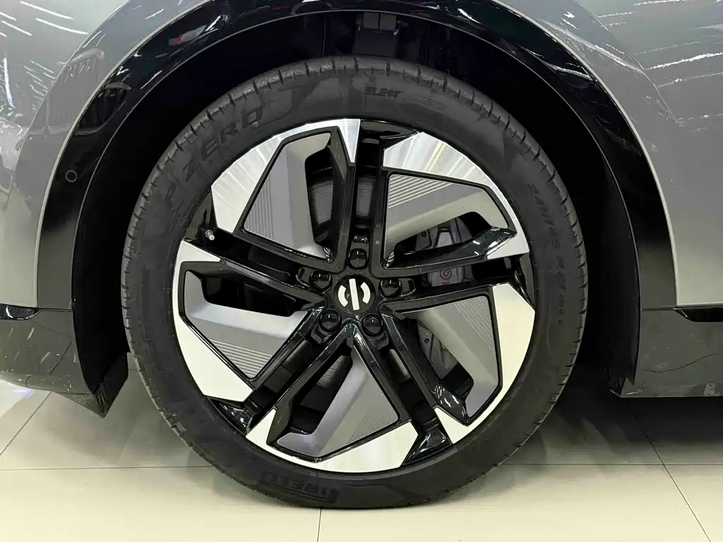 HiPhi GAO HE HIPHI Y