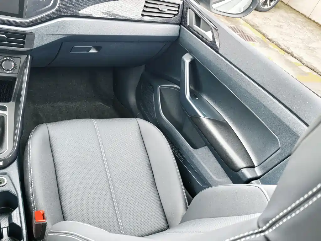 Volkswagen Lavida — миниатюра 10