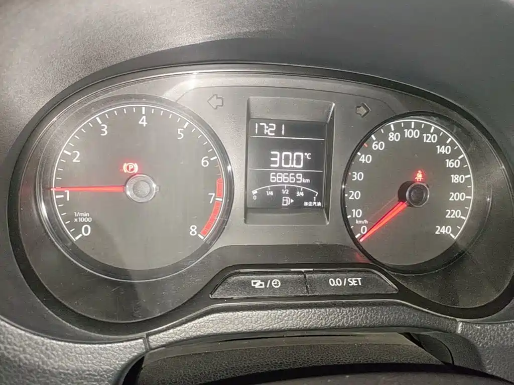 Volkswagen Polo — миниатюра 12