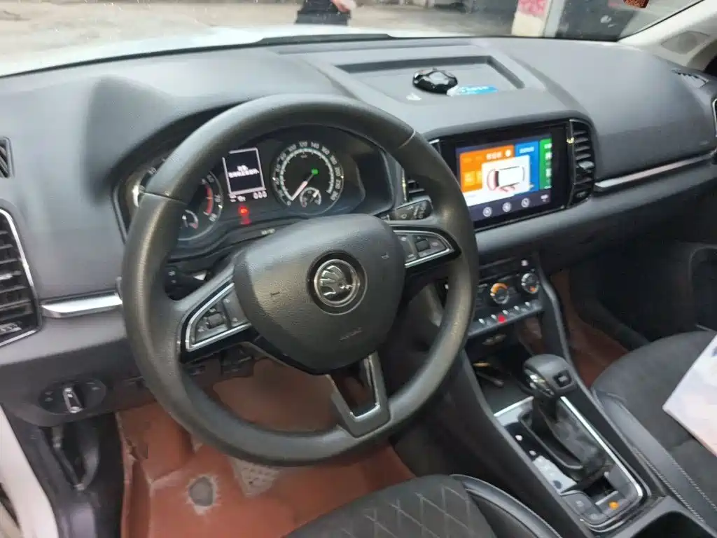 Skoda Karoq — миниатюра 3