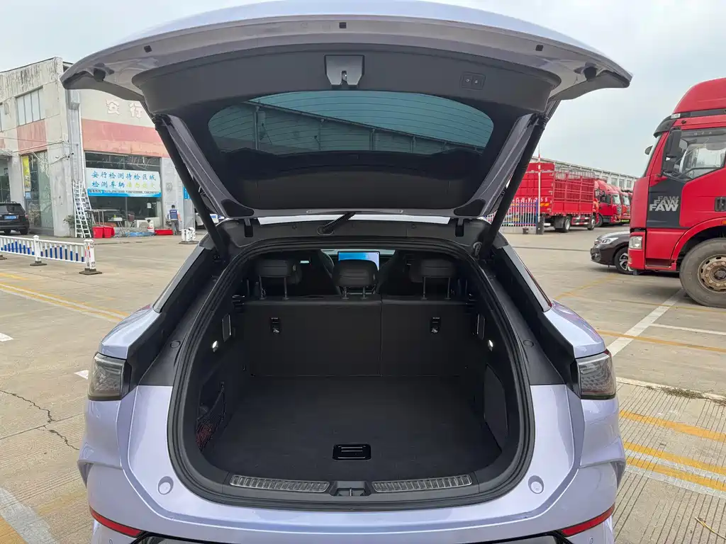BYD Sealion 07 EV — миниатюра 13