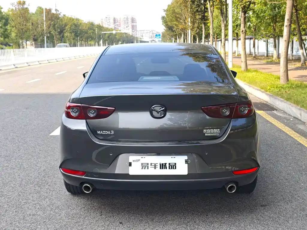 Mazda 3 Axela — миниатюра 4