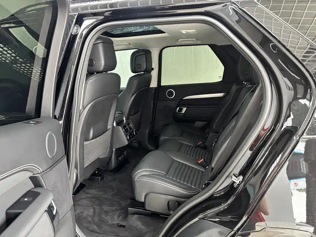 Land Rover Discovery — миниатюра 21