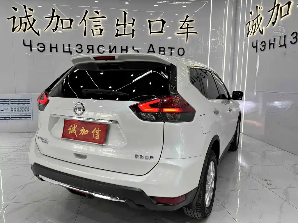 Nissan X-Trail — миниатюра 6