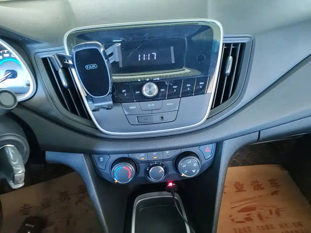 Chevrolet Cavalier — миниатюра 13