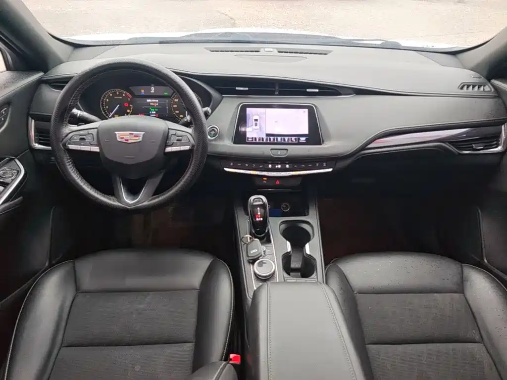 Cadillac XT4 — миниатюра 10