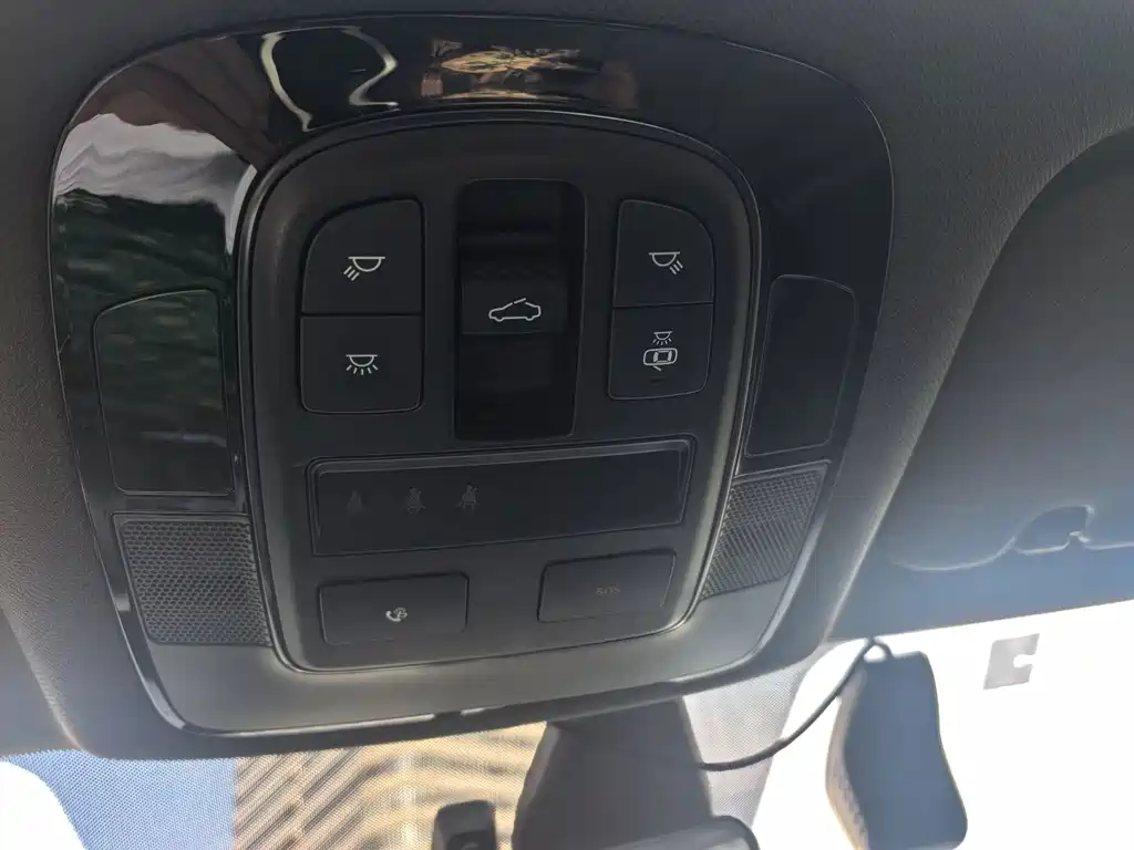 Hyundai Sonata — миниатюра 25