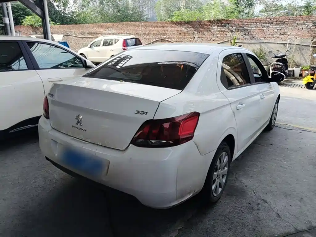 Peugeot 301 — миниатюра 5