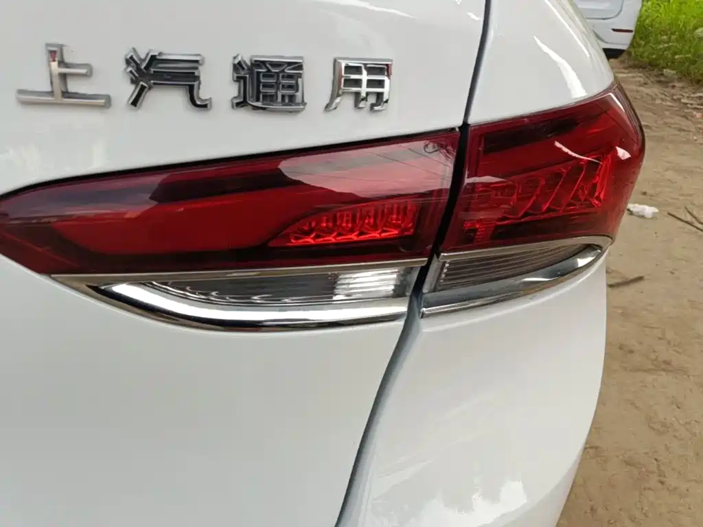 Buick Excelle — миниатюра 8