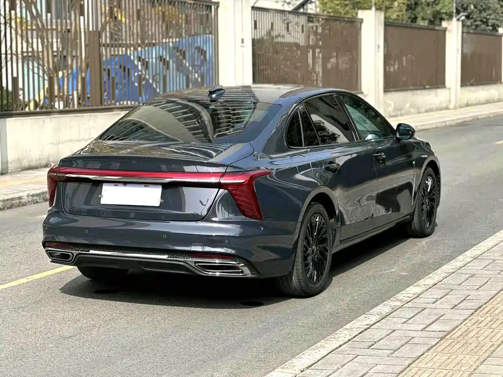 Hongqi Hongqi H5 — миниатюра 13