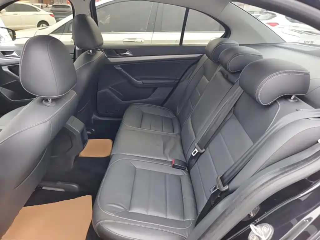 Volkswagen Lavida — миниатюра 17