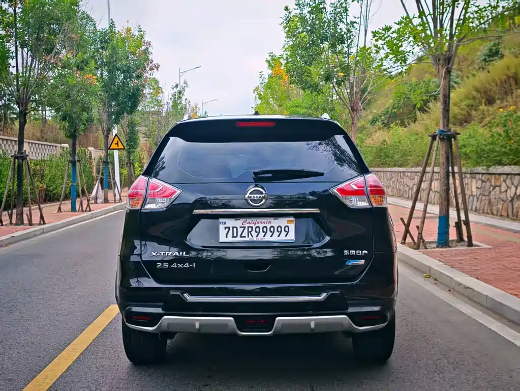 Nissan X-Trail — миниатюра 12