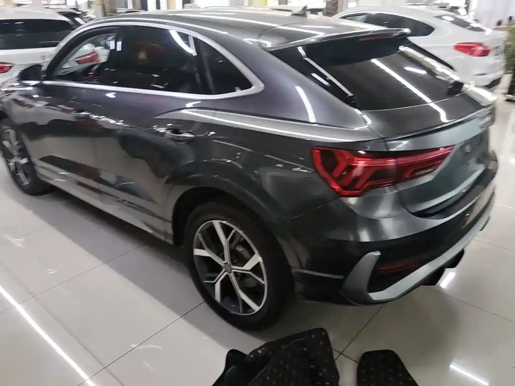 Audi Q3 Sportback — миниатюра 23