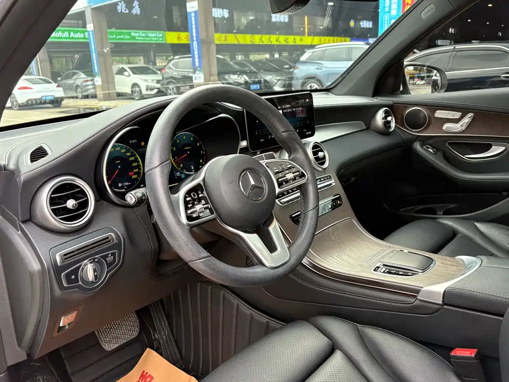 Mercedes-Benz GLC 2020 GLC 300 L 4MATIC