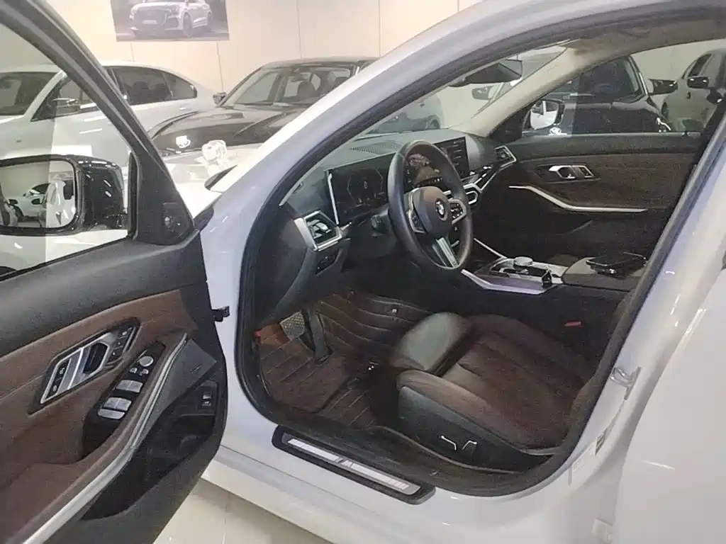 BMW 3 Series — миниатюра 16
