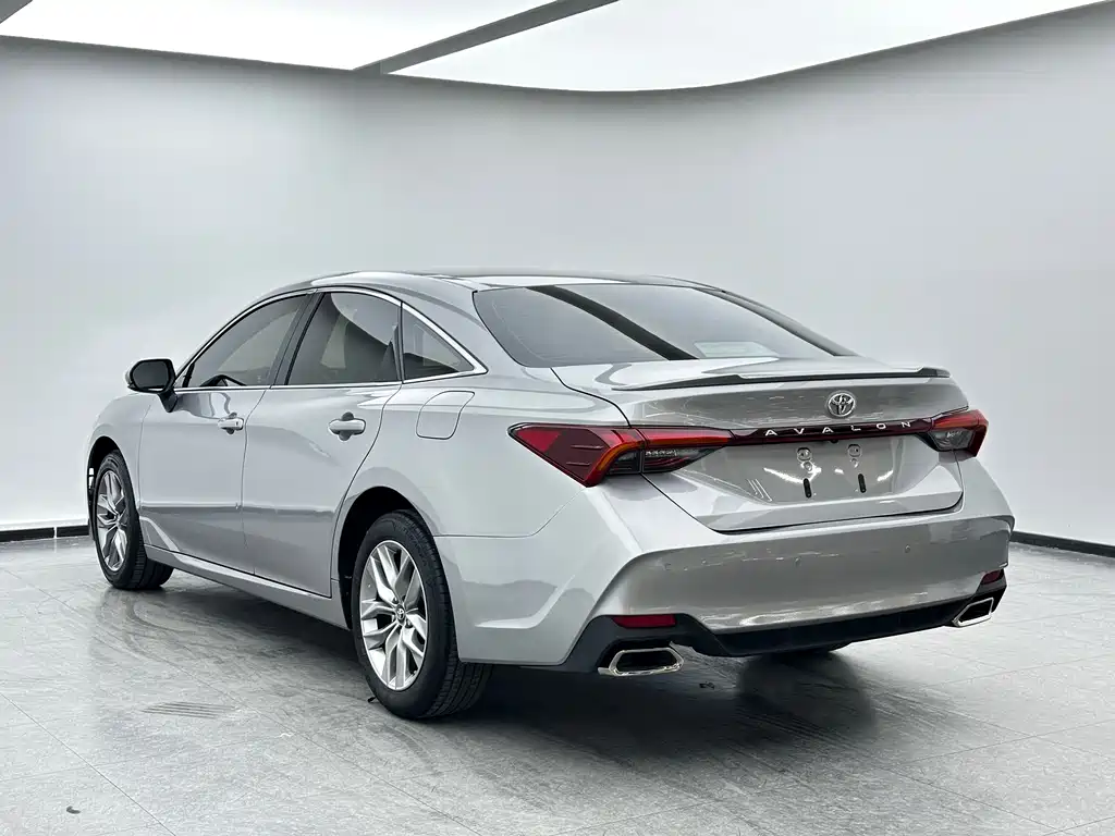 Toyota Avalon 2019 2.5L V