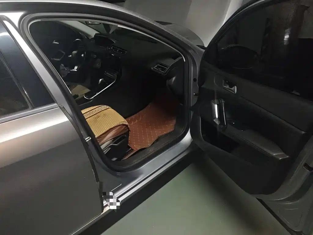 Peugeot 308 — миниатюра 22