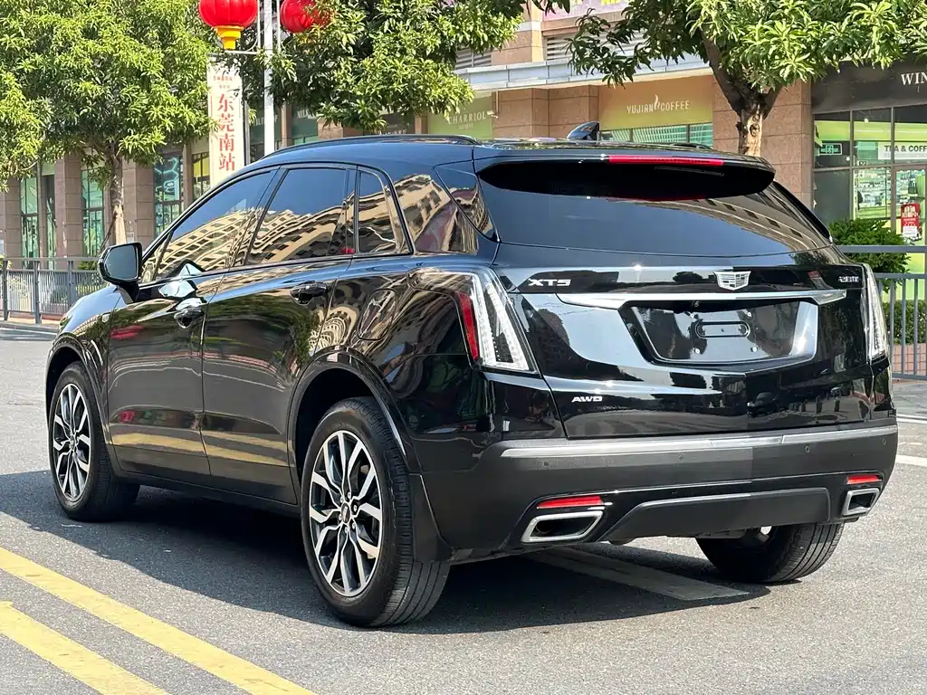 CADILLAC XT5
