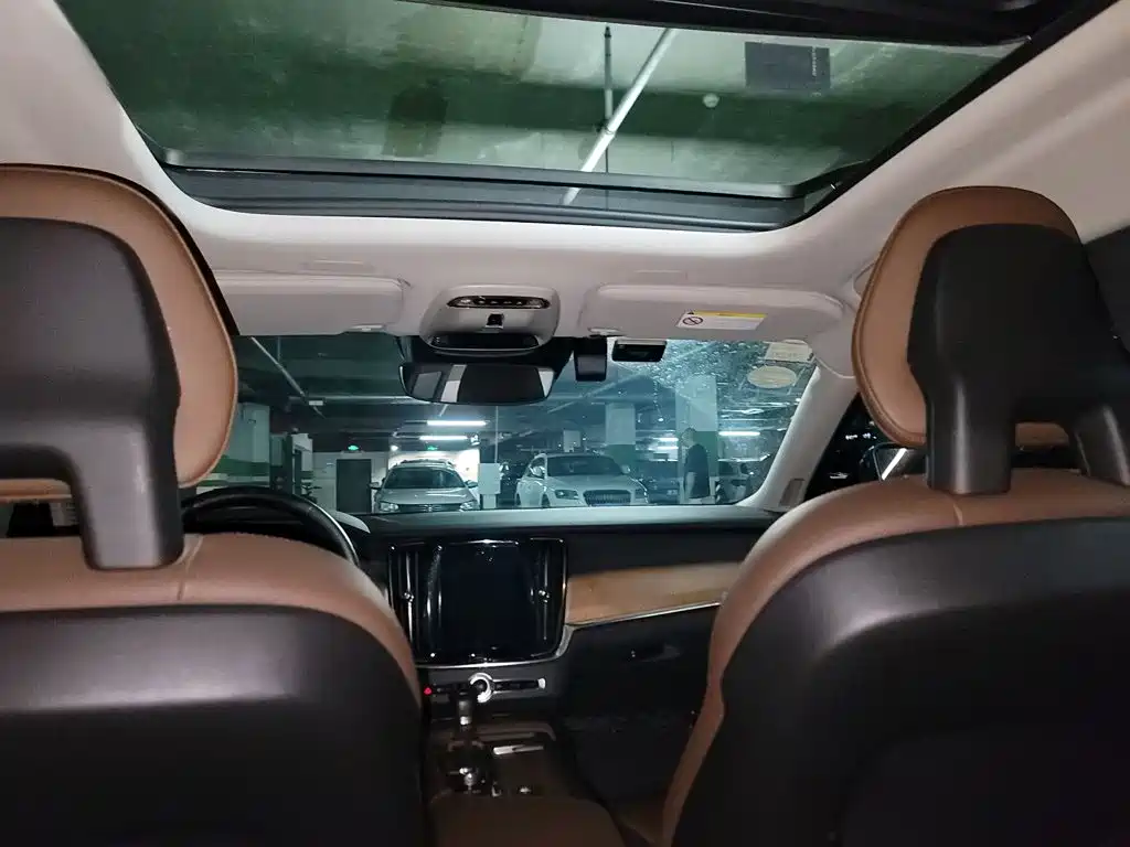 Volvo S90 — миниатюра 9