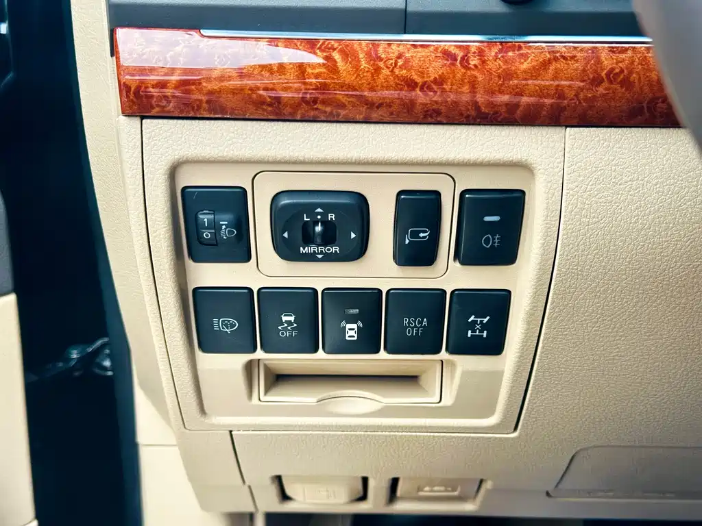Toyota Land Cruiser — миниатюра 13