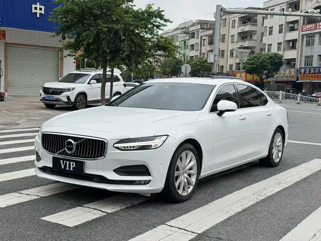Volvo S90 2017 T5