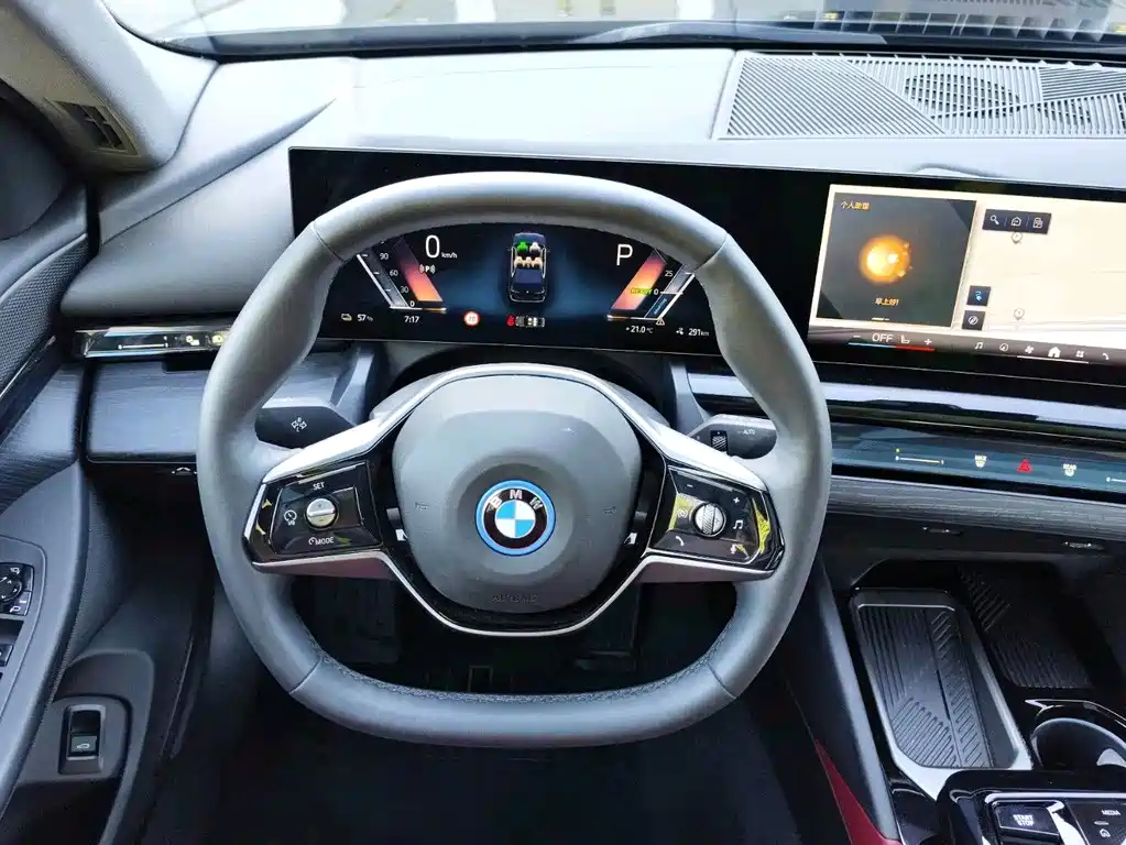 BMW i5 — миниатюра 5