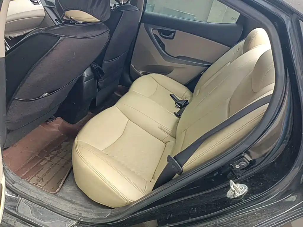 Hyundai Elantra Langdong — миниатюра 22