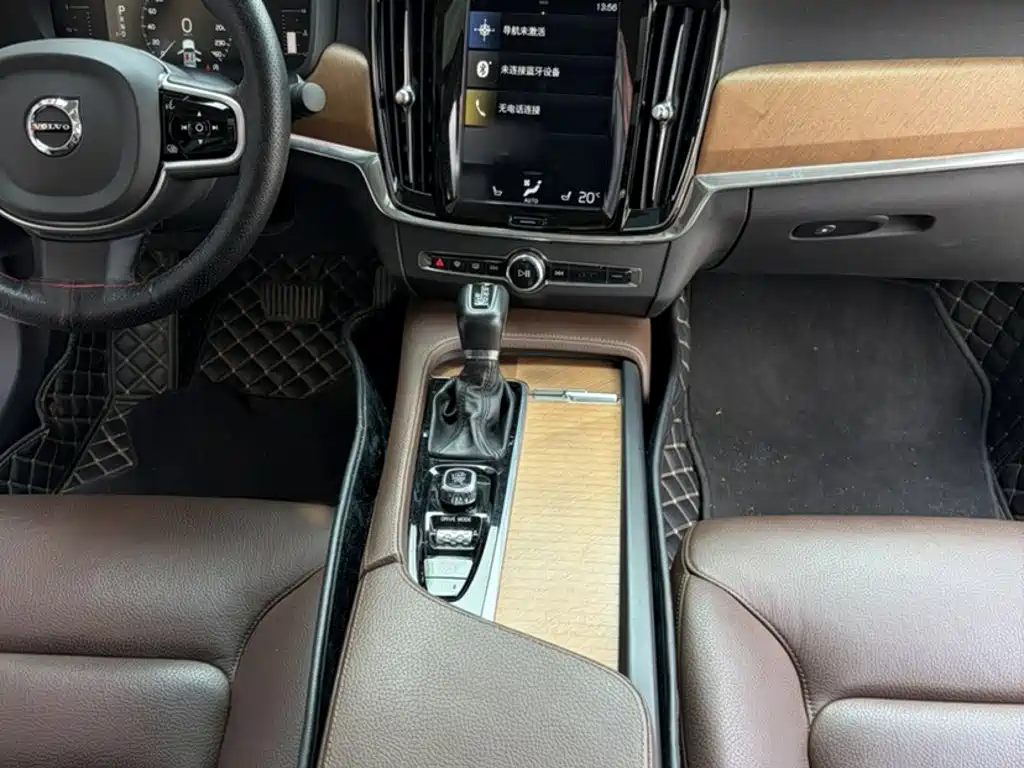 Volvo S90 — миниатюра 15