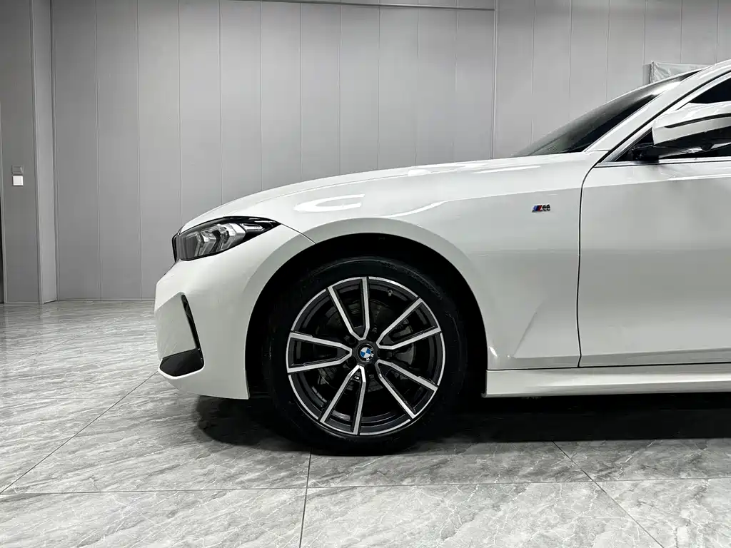 BMW 3 Series — миниатюра 8