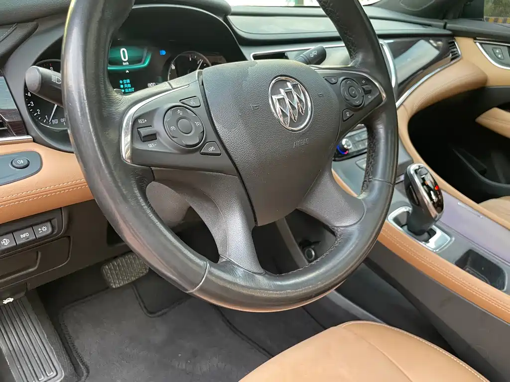 Buick LaCrosse — миниатюра 23