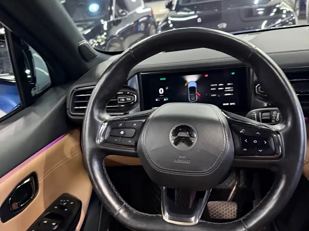 NIO ES6 — миниатюра 13