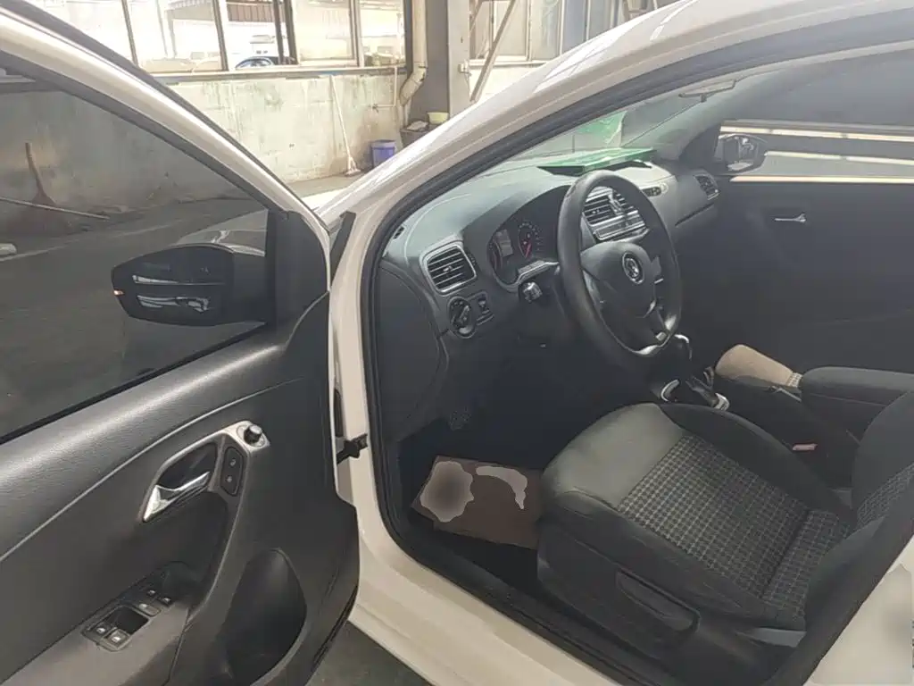 Volkswagen Polo — миниатюра 16