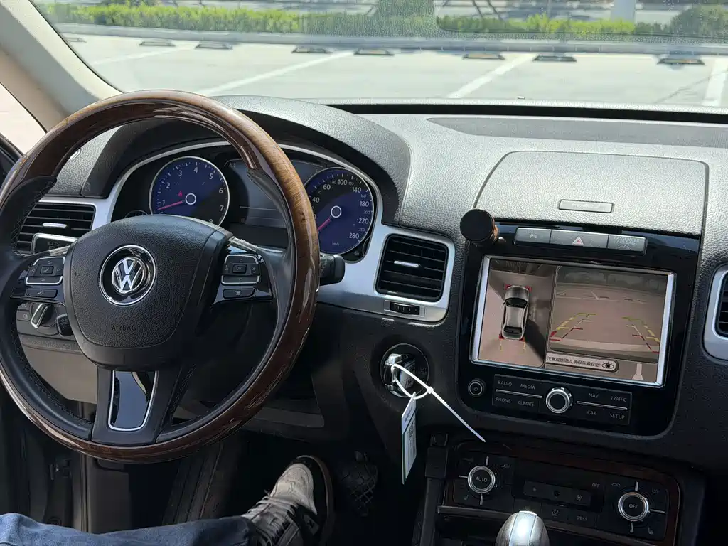 Volkswagen Touareg 2011 3.0TSI