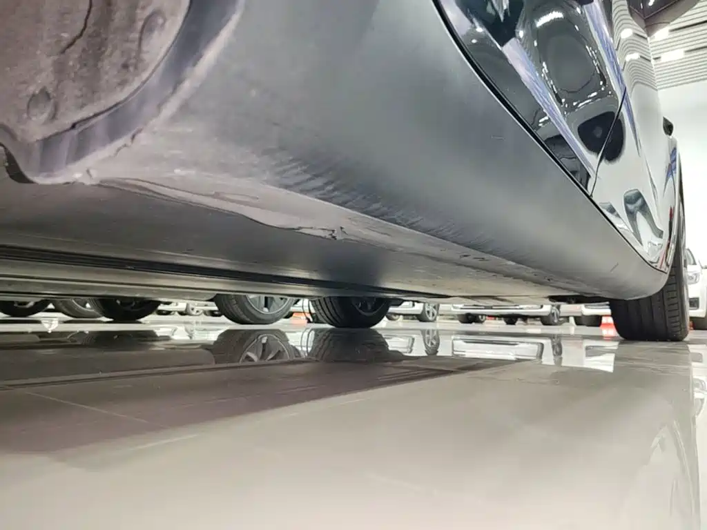 Tesla Model Y — миниатюра 21