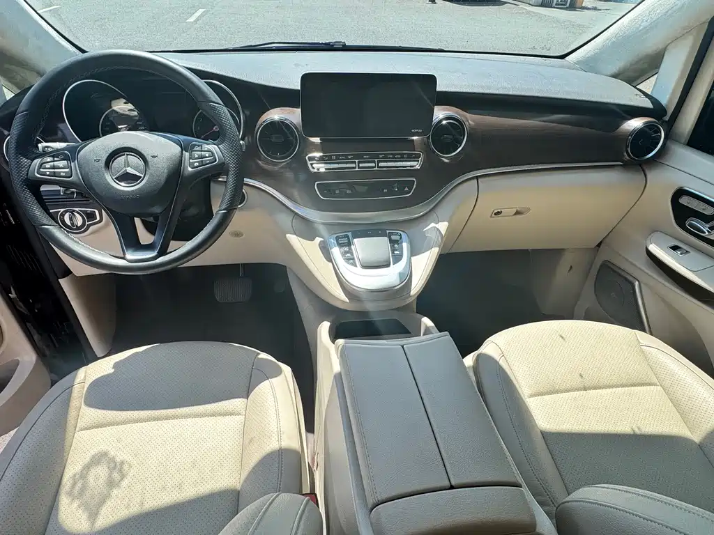 Mercedes-Benz V-Class — миниатюра 8
