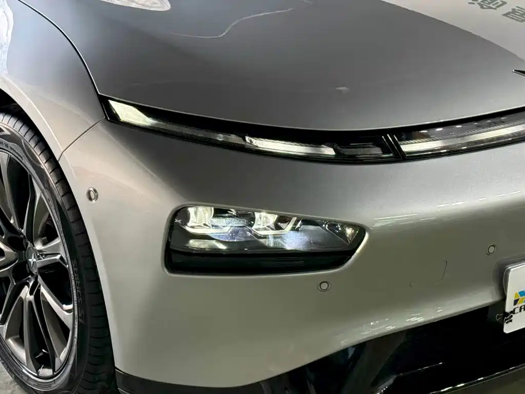XPeng P7 — миниатюра 13