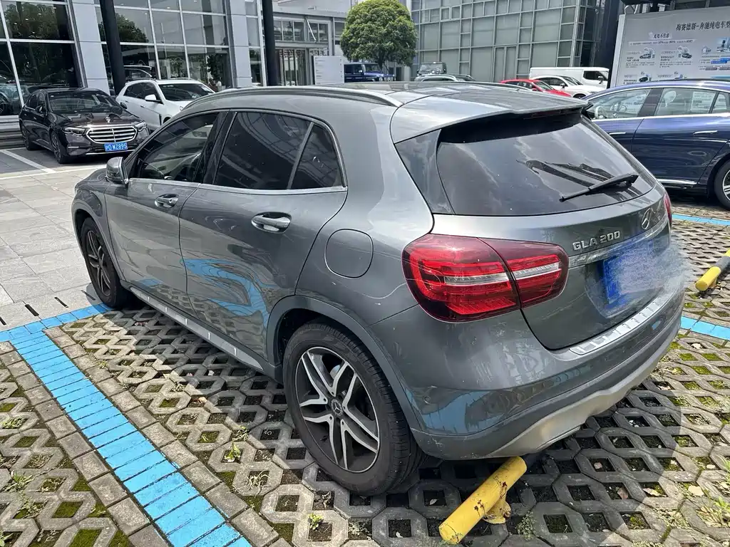 Mercedes-Benz GLA — миниатюра 3