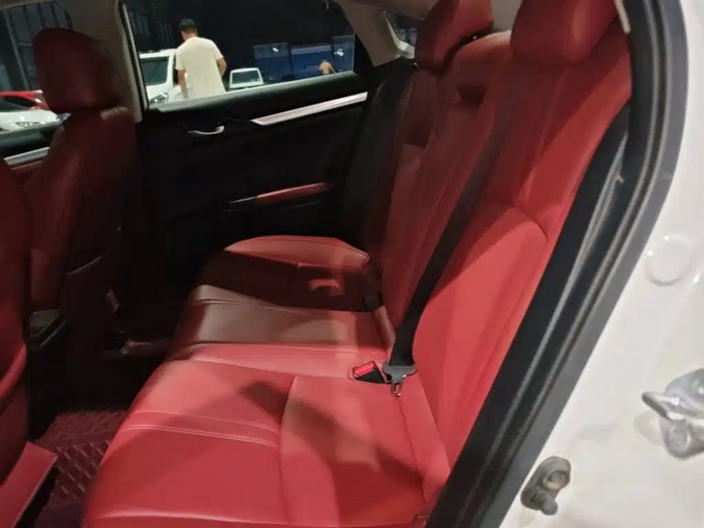 Honda Civic — миниатюра 17