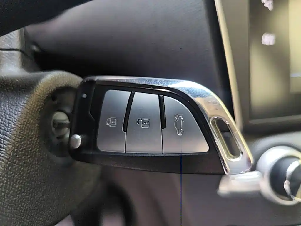 Peugeot 408 — миниатюра 9