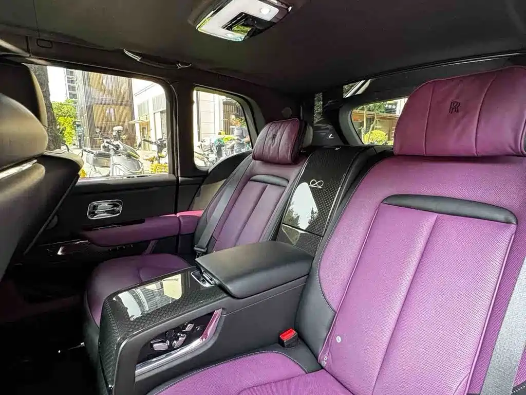 Rolls-Royce Cullinan — миниатюра 4