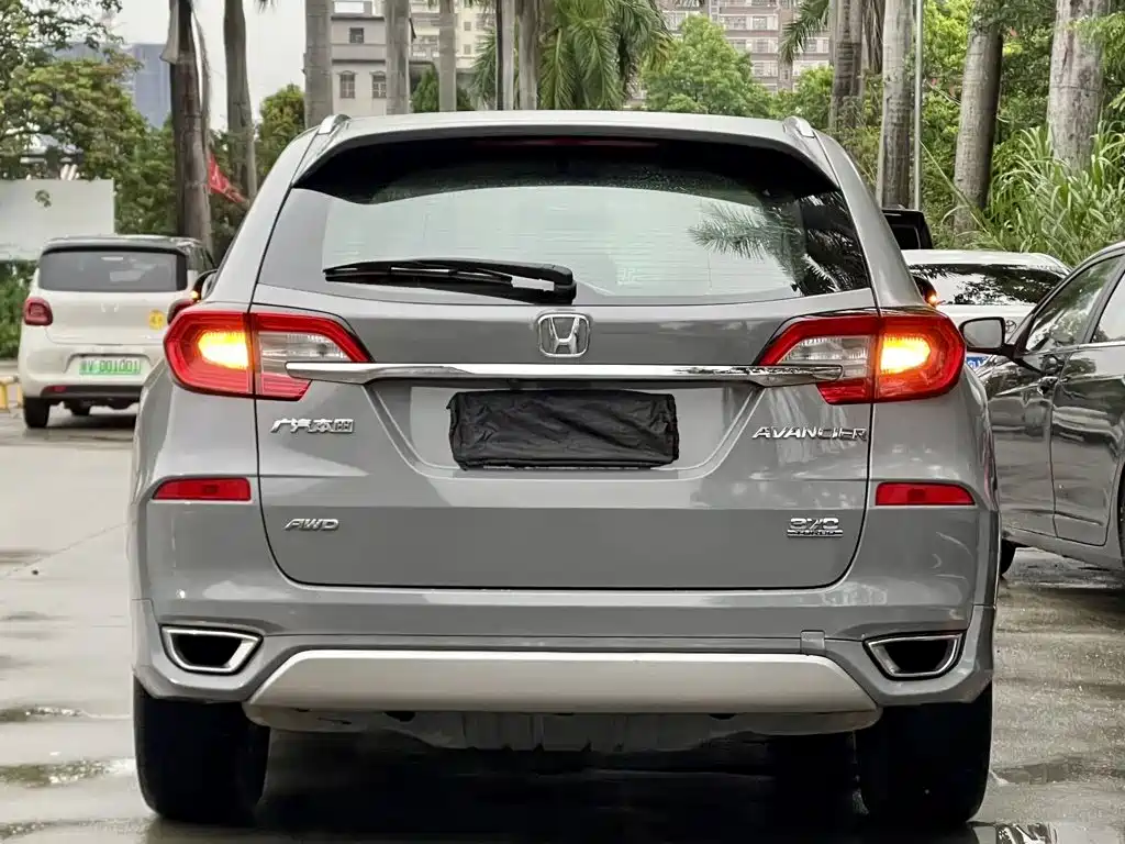 Honda Avancier — миниатюра 8