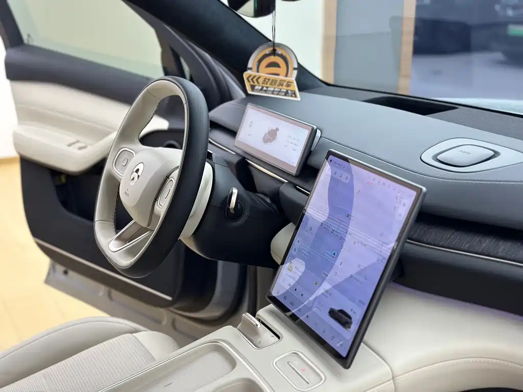 NIO ES6 — миниатюра 11